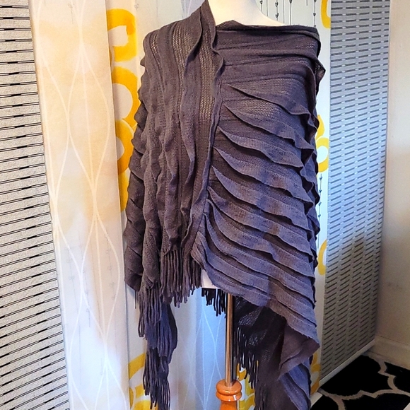 Asymmetric Shaw - Picture 4 of 4